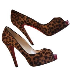💎✨ORIGINAL✨💎Christian Louboutin Leopard print Heels 37.5